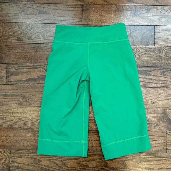 Y2K Original Lululemon Capri Yoga Pant - Picture 2 of 7